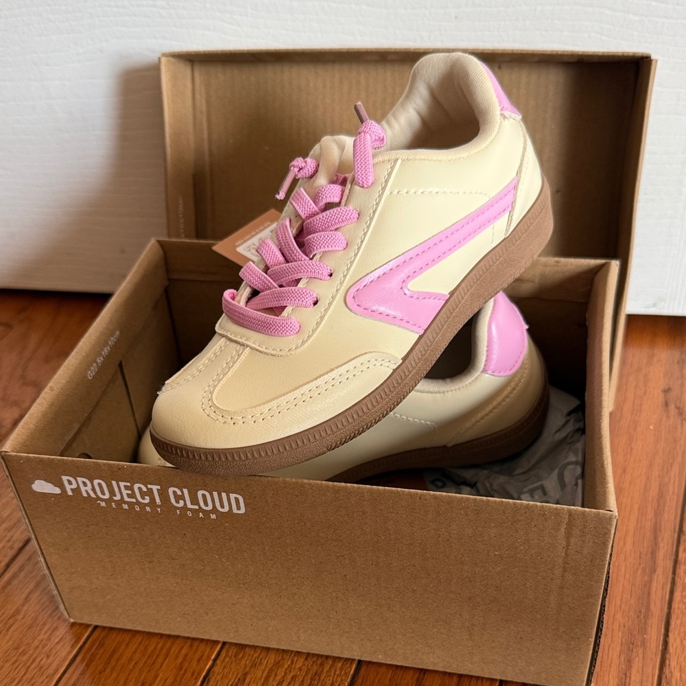 Project Cloud Kids Cream and Pink Low-Top Sneakers